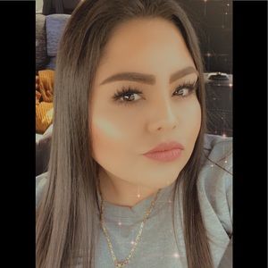 Meet your Posher, Juana